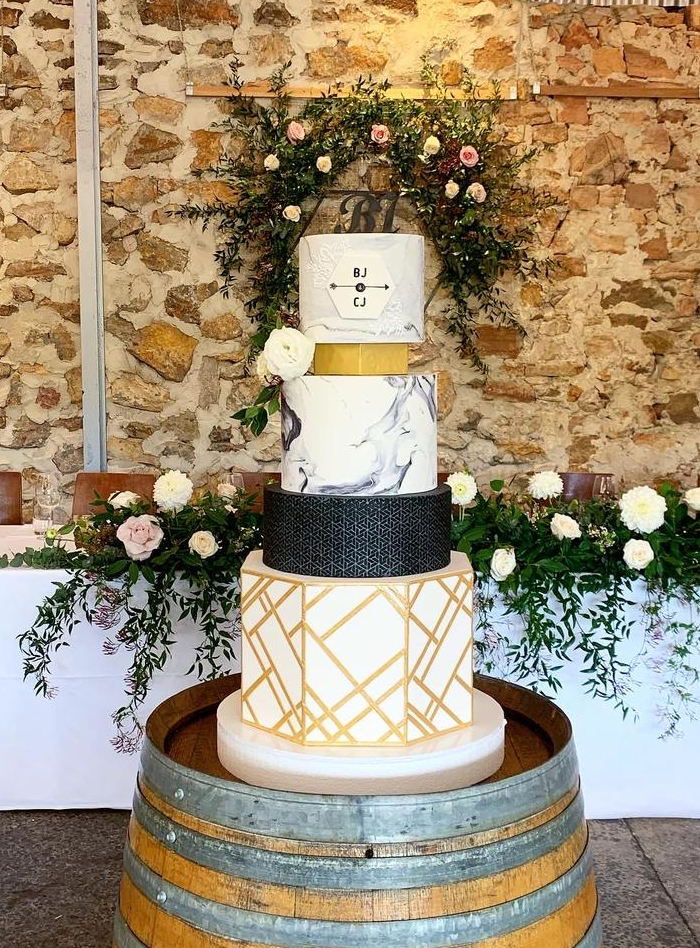 black and gold geometric wedding cake
